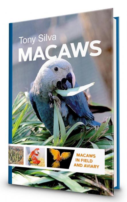 Macaws­ by To­ny Sil­va www­.avian­life.c­om.au ­SELLIN­G FAST­! ­