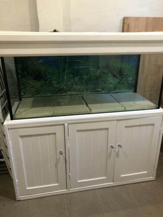 Large 4 foot Aquarium Tank with Hood Cabinet & Light