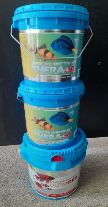 Spectrum thera a ultra red buckets
