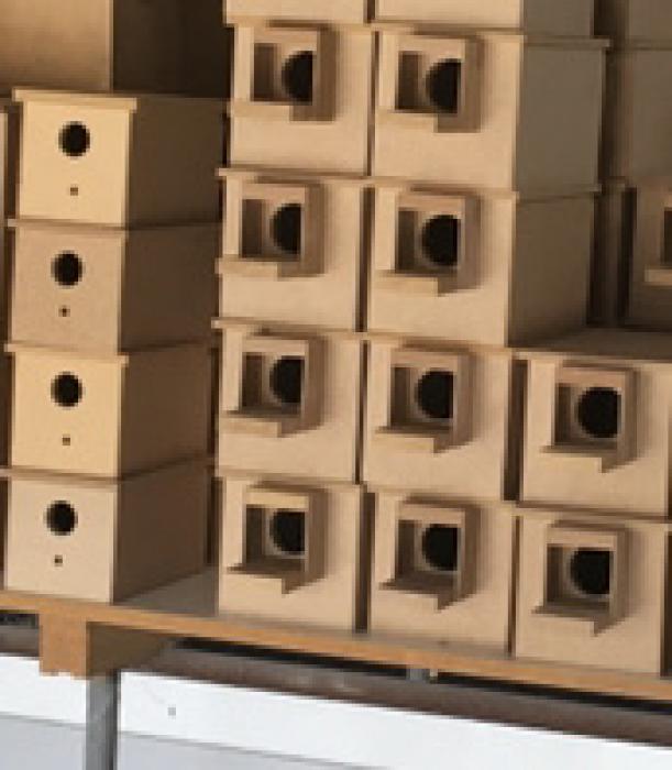 NESTBOXES LARGE RANGE TO SUIT PARROTS to FINCHES, POULTRY 